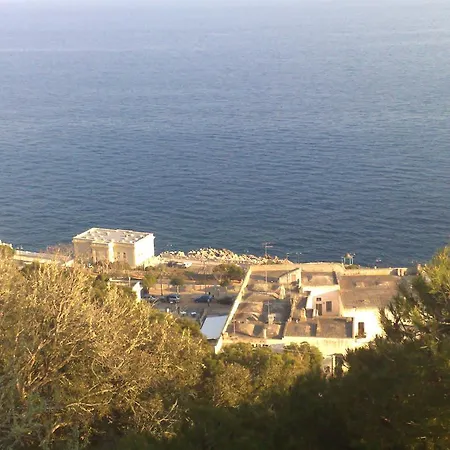 Camping Porto Miggiano سانتا سيزاريا تيرمي